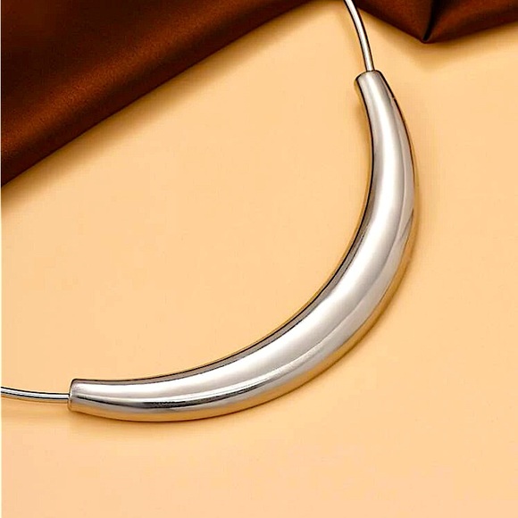 Silver Cuff Solid Choker - Picture 3 of 4